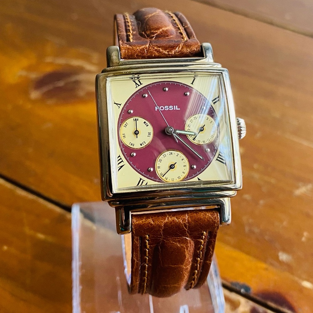 1995 Fossil Tank Watch Bq-8755